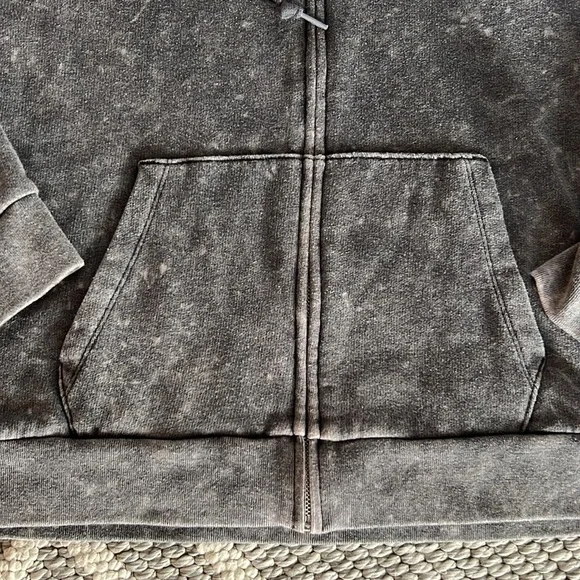 PINK Victoria’s Secret. Size XL. Gray super soft zip up hoodie. - Picture 7 of 8